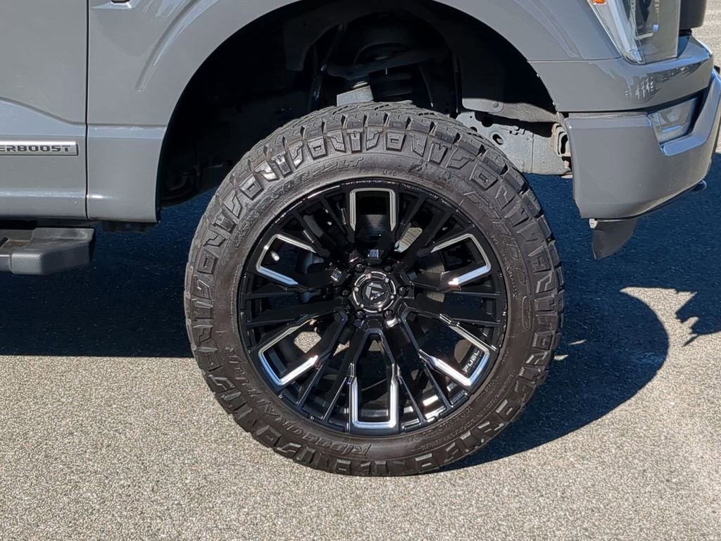 Used 2021 Ford F150 Lariat w/ Equipment Group 502A High image 11