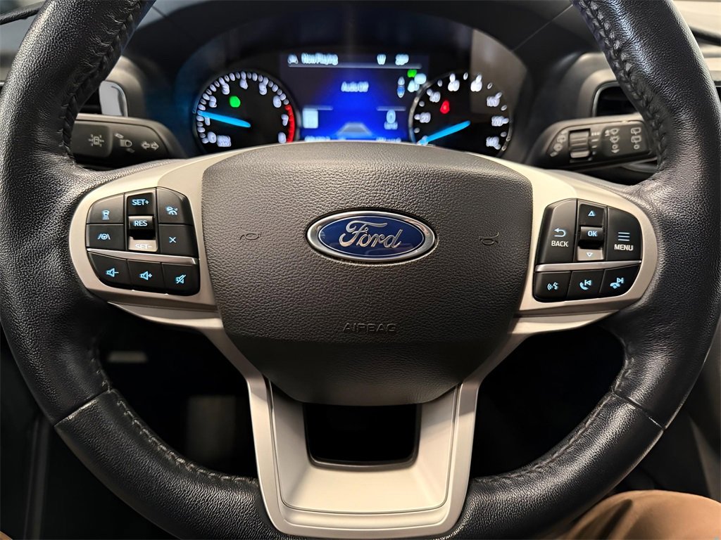 Used 2022 Ford Explorer XLT image 23