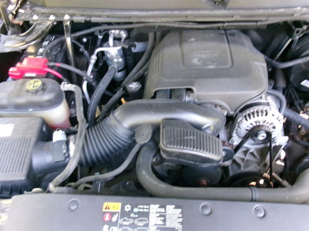 Used 2013 Chevrolet Avalanche LTZ RWD image 44