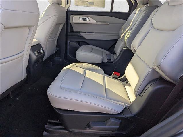 New 2026 Ford Explorer Active w/ Active Comfort Package image 14