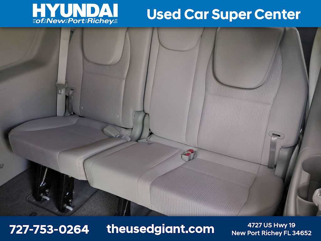 Used 2020 Kia Sedona L FWD image 14