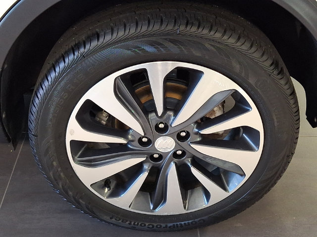 Used 2019 Buick Encore Essence AWD/4WD image 8