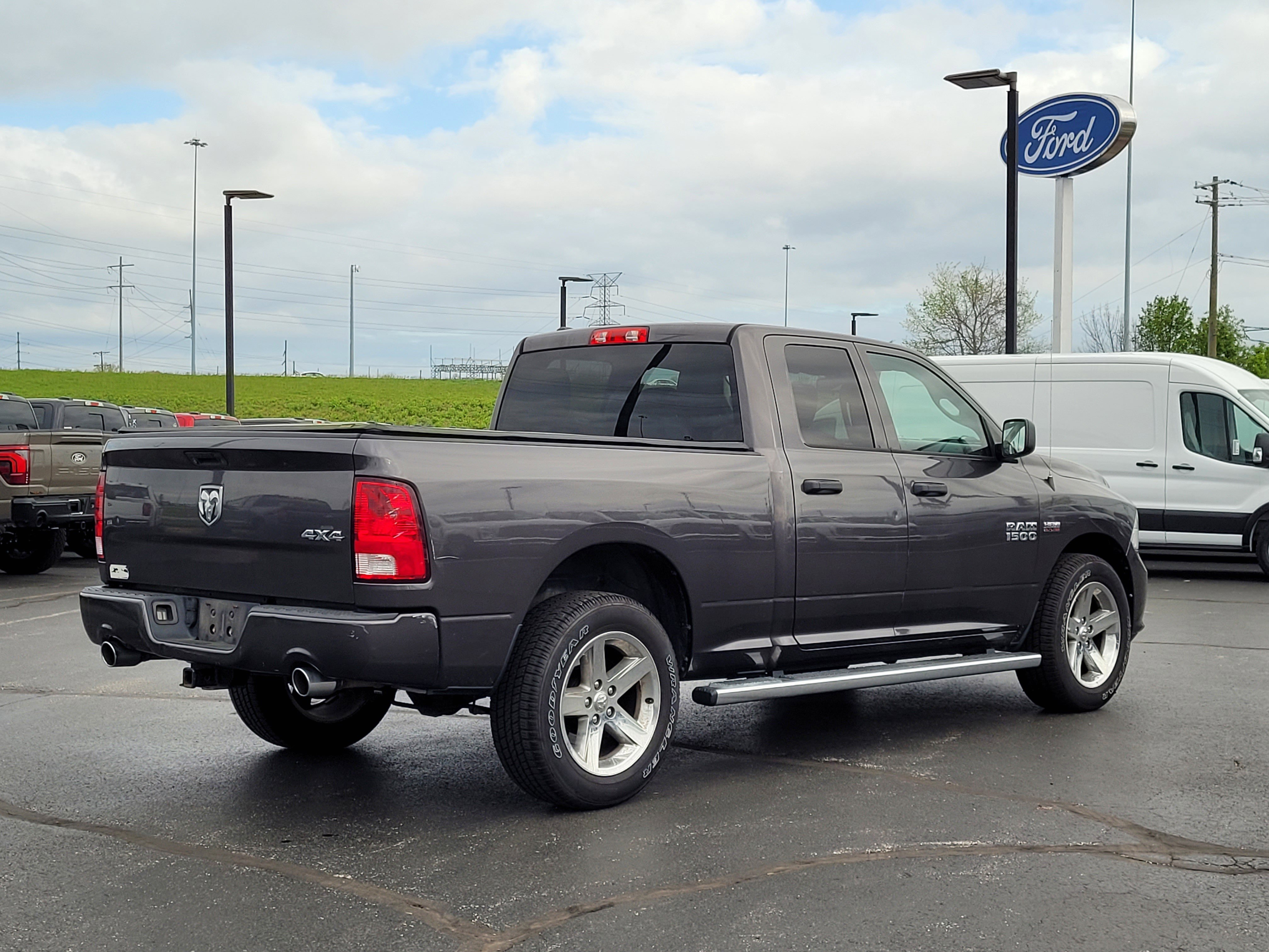 Used 2016 RAM 1500 Express image 4
