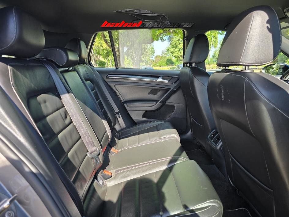 Used 2016 Volkswagen Golf 4-Door image 15