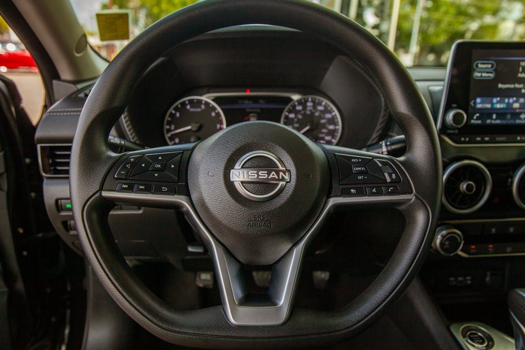 Used 2025 Nissan Sentra SV image 14