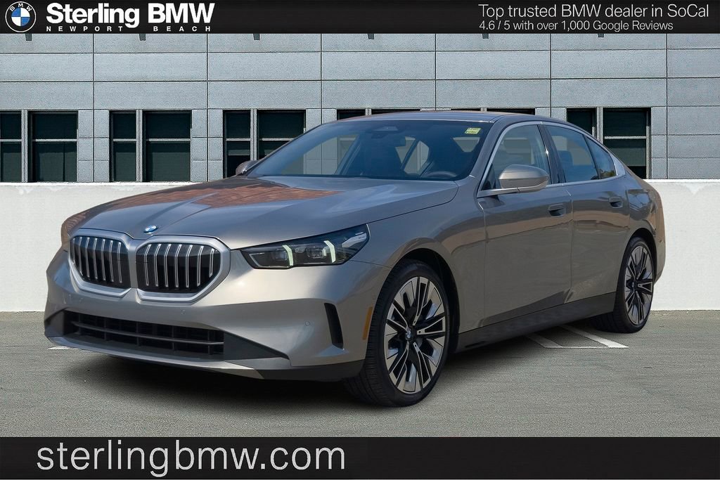 Used 2025 BMW 530i image 3