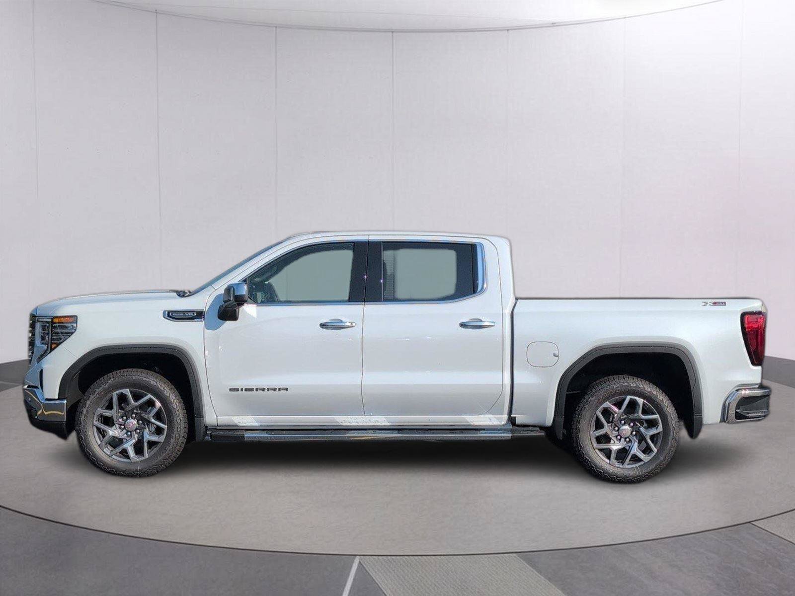 New 2026 GMC Sierra 1500 SLT w/ SLT Premium Plus Package AWD/4WD image 2