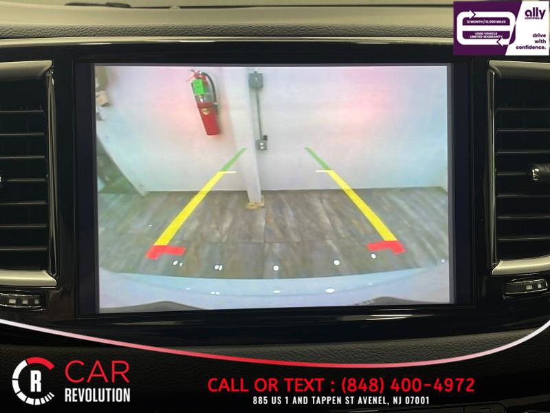 Used 2022 Chrysler Pacifica Touring-L image 20