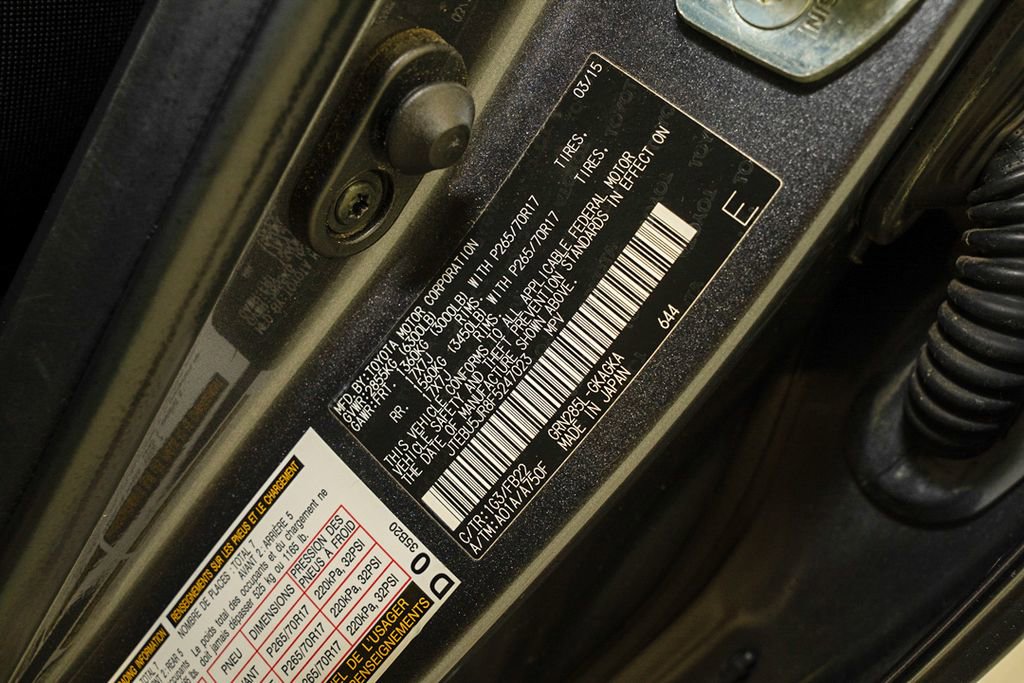 Used 2015 Toyota 4Runner SR5 image 21