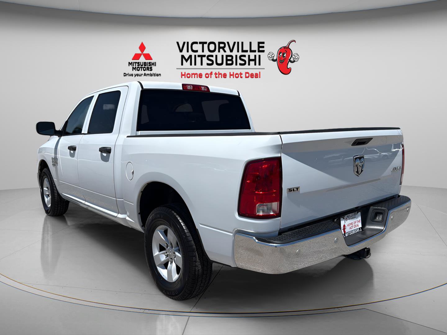 Used 2022 RAM 1500 Classic SLT w/ Electronics Group AWD/4WD image 7