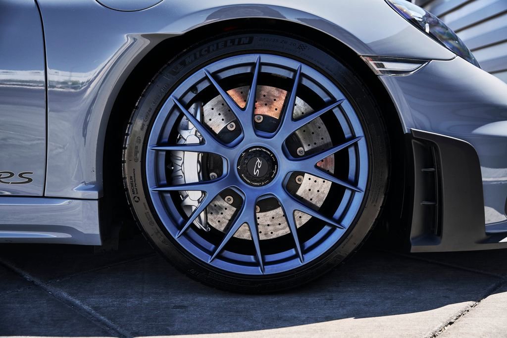 Used 2023 Porsche 718 Cayman GT4 RS RWD image 32