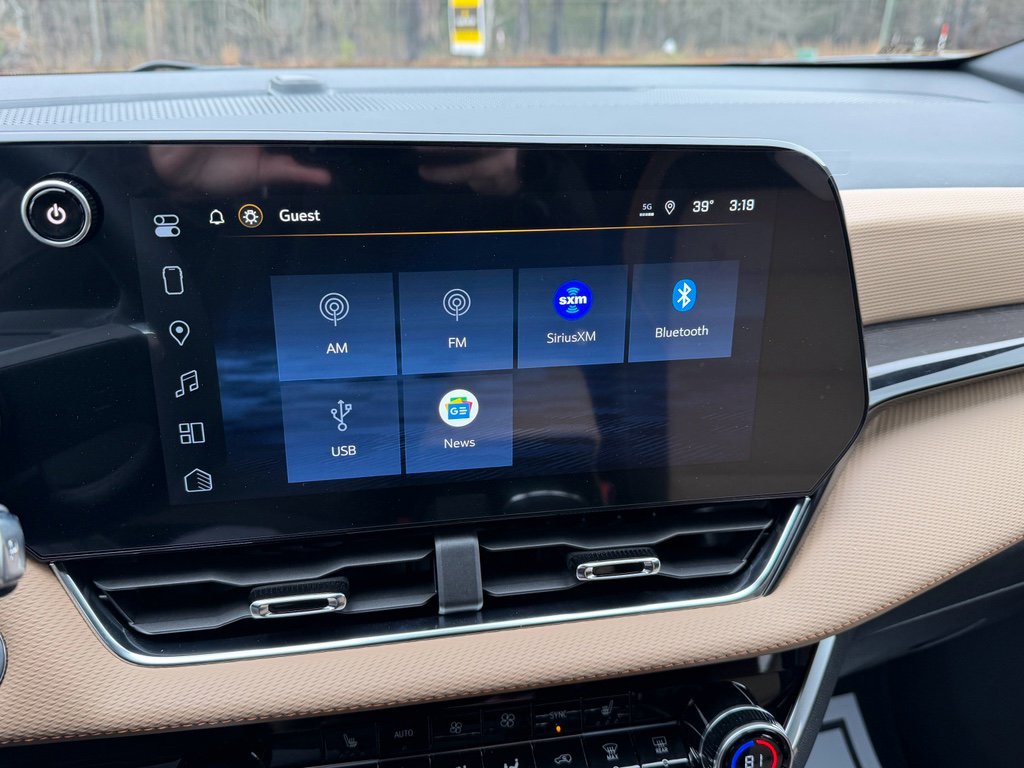 New 2026 Chevrolet Equinox ACTIV w/ Safety and Technology Package image 8