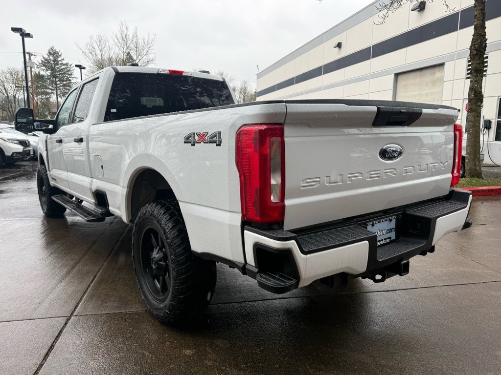Used 2024 Ford F350 XLT image 14