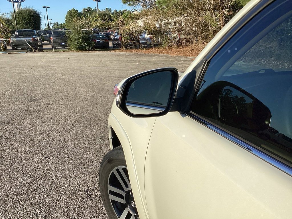 Used 2018 Toyota 4Runner Limited image 20