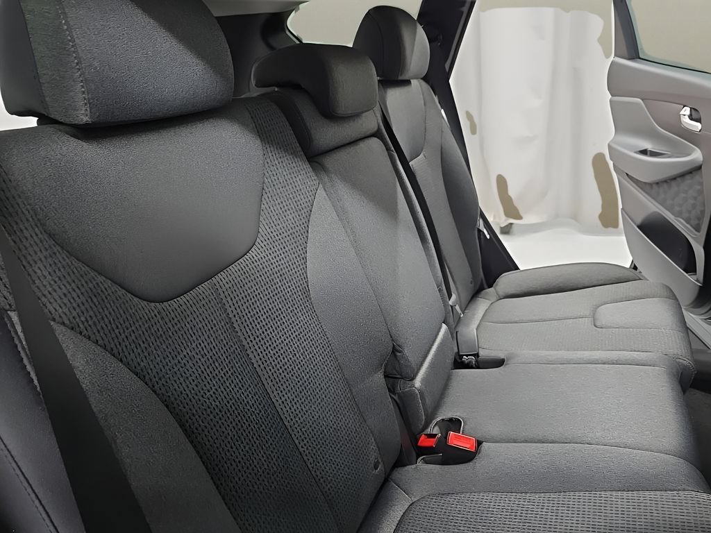 Certified 2023 Hyundai Santa Fe SEL AWD/4WD image 23