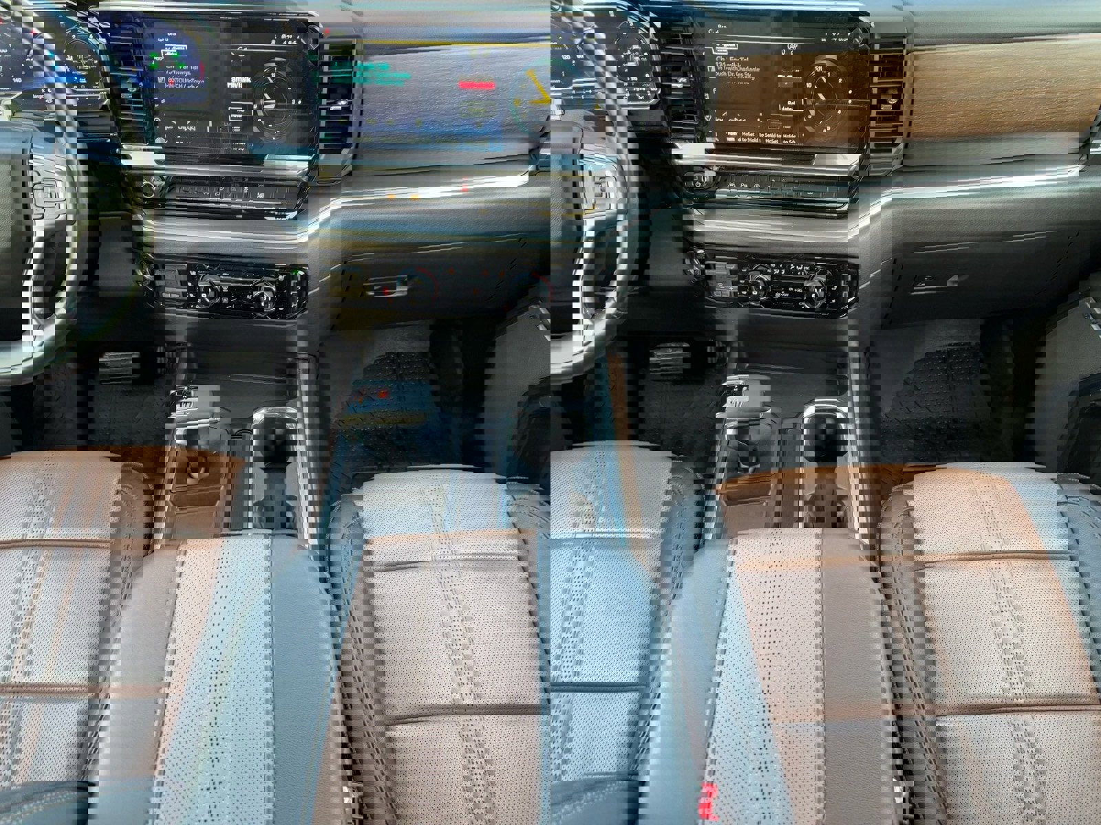 Used 2024 Chevrolet Silverado 1500 High Country image 14