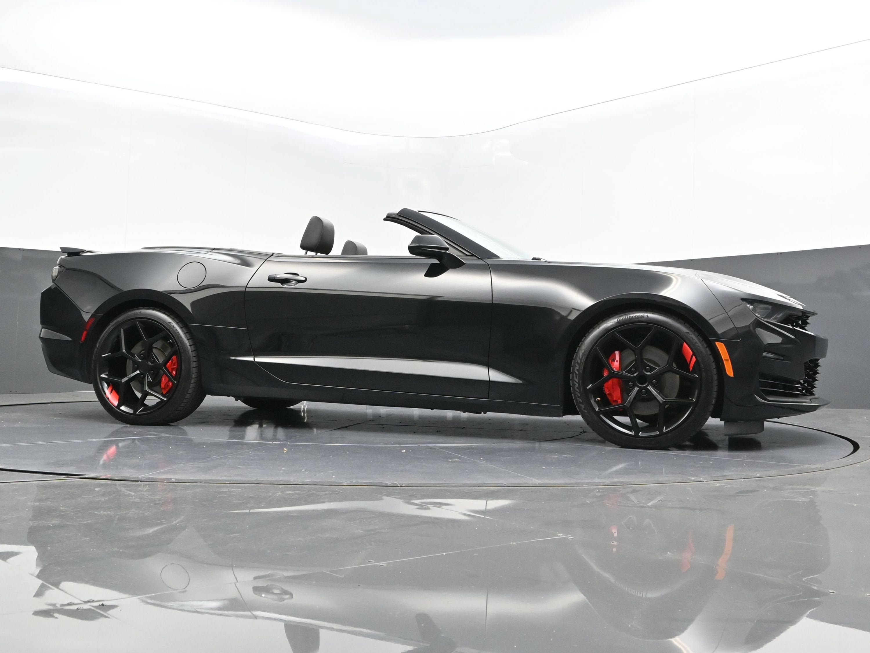 Certified 2021 Chevrolet Camaro SS RWD image 40
