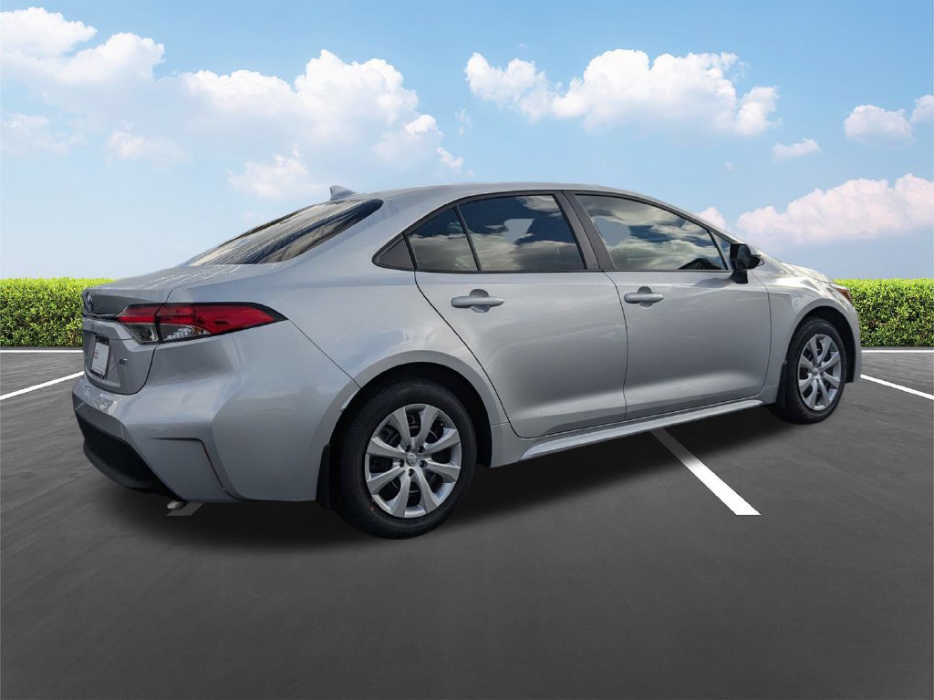 New 2027 Toyota Corolla LE FWD image 4