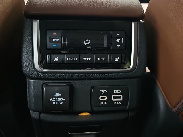 Used 2023 Subaru Ascent Touring AWD/4WD image 32