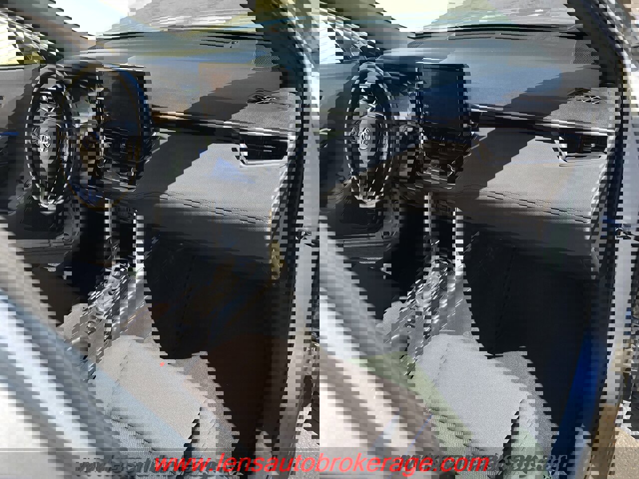 Used 2023 Toyota Corolla Cross AWD Hybrid image 22