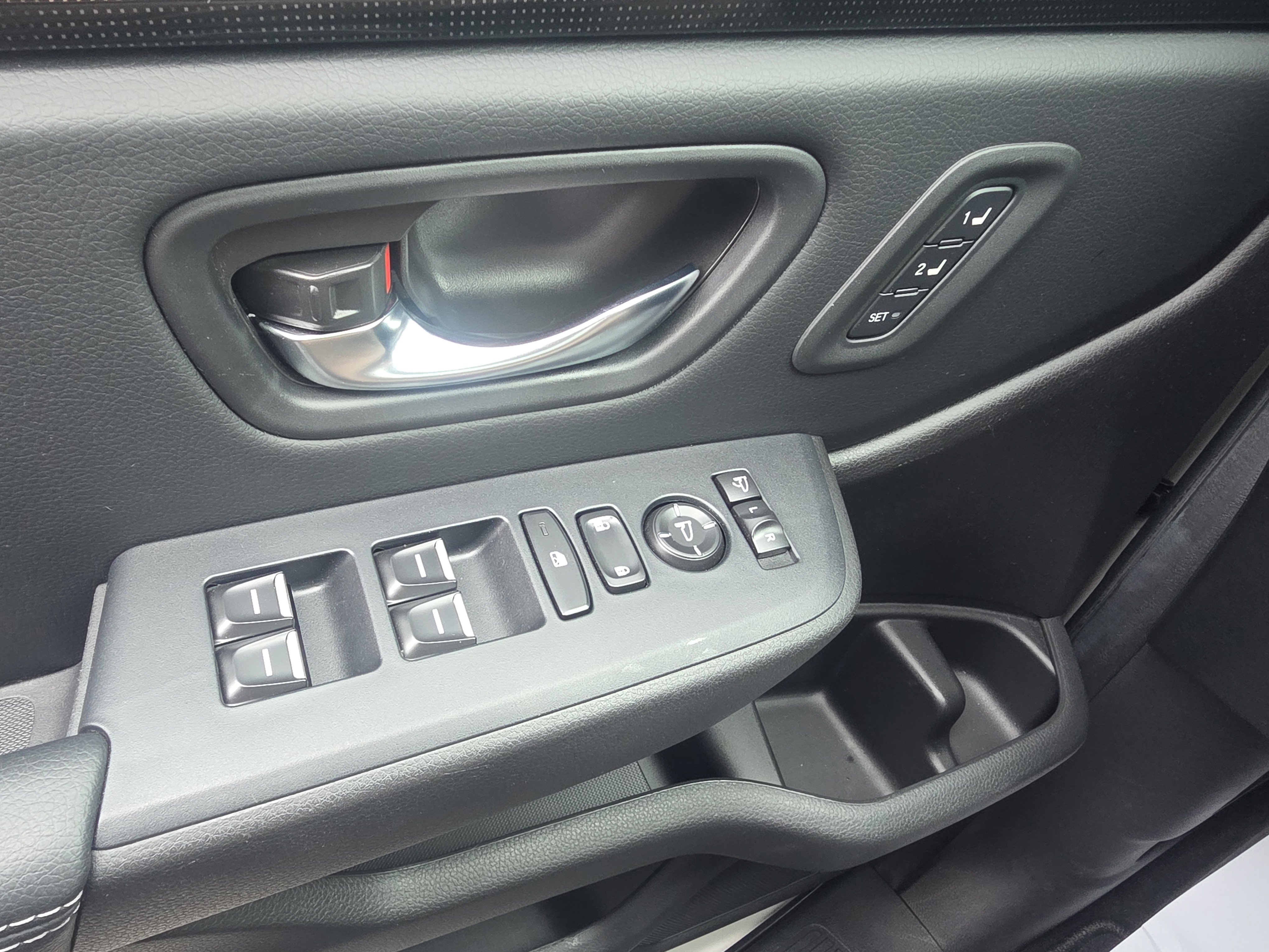 Used 2023 Honda Pilot Elite image 37