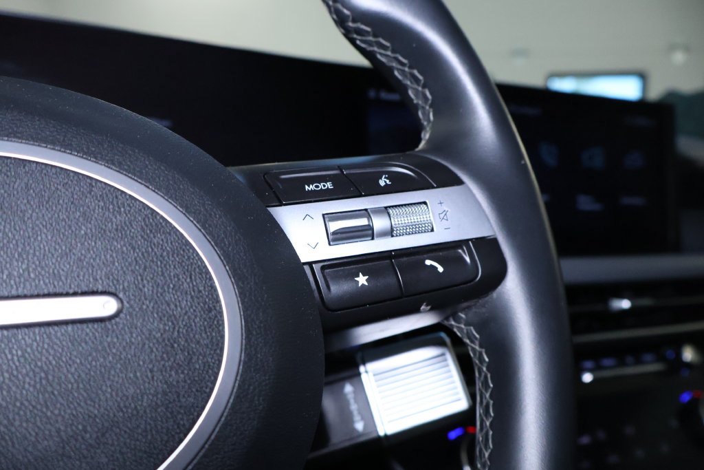 Used 2025 Hyundai Sonata SEL FWD image 21