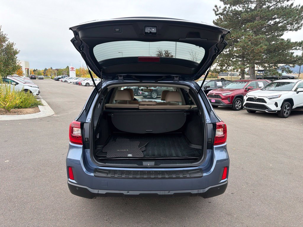Used 2017 Subaru Outback 2.5i Limited AWD/4WD image 17