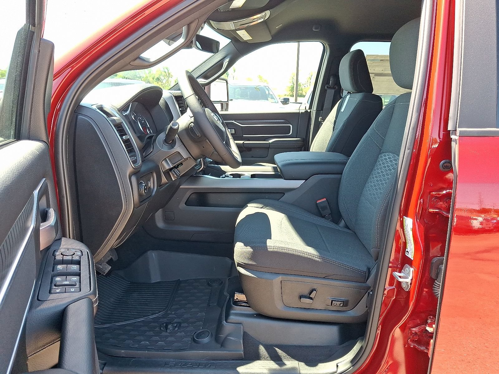 New 2026 RAM 2500 Big Horn AWD/4WD image 7