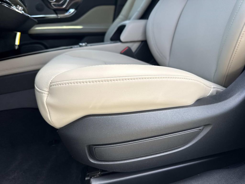 New 2026 Lincoln Corsair Grand Touring image 20