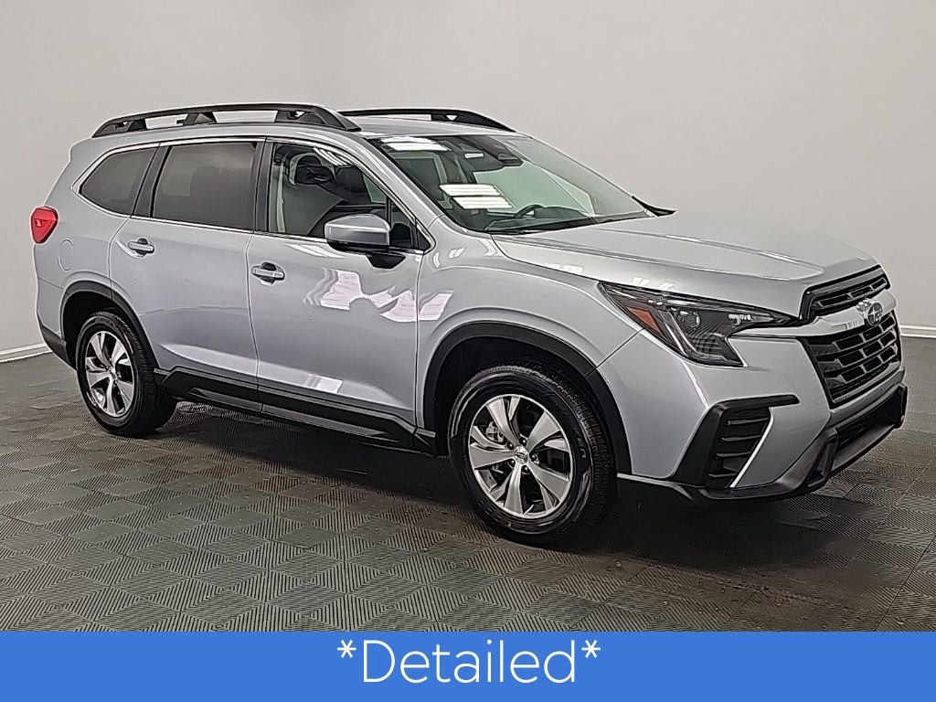 Used 2024 Subaru Ascent Premium w/ Convenience Package image 3