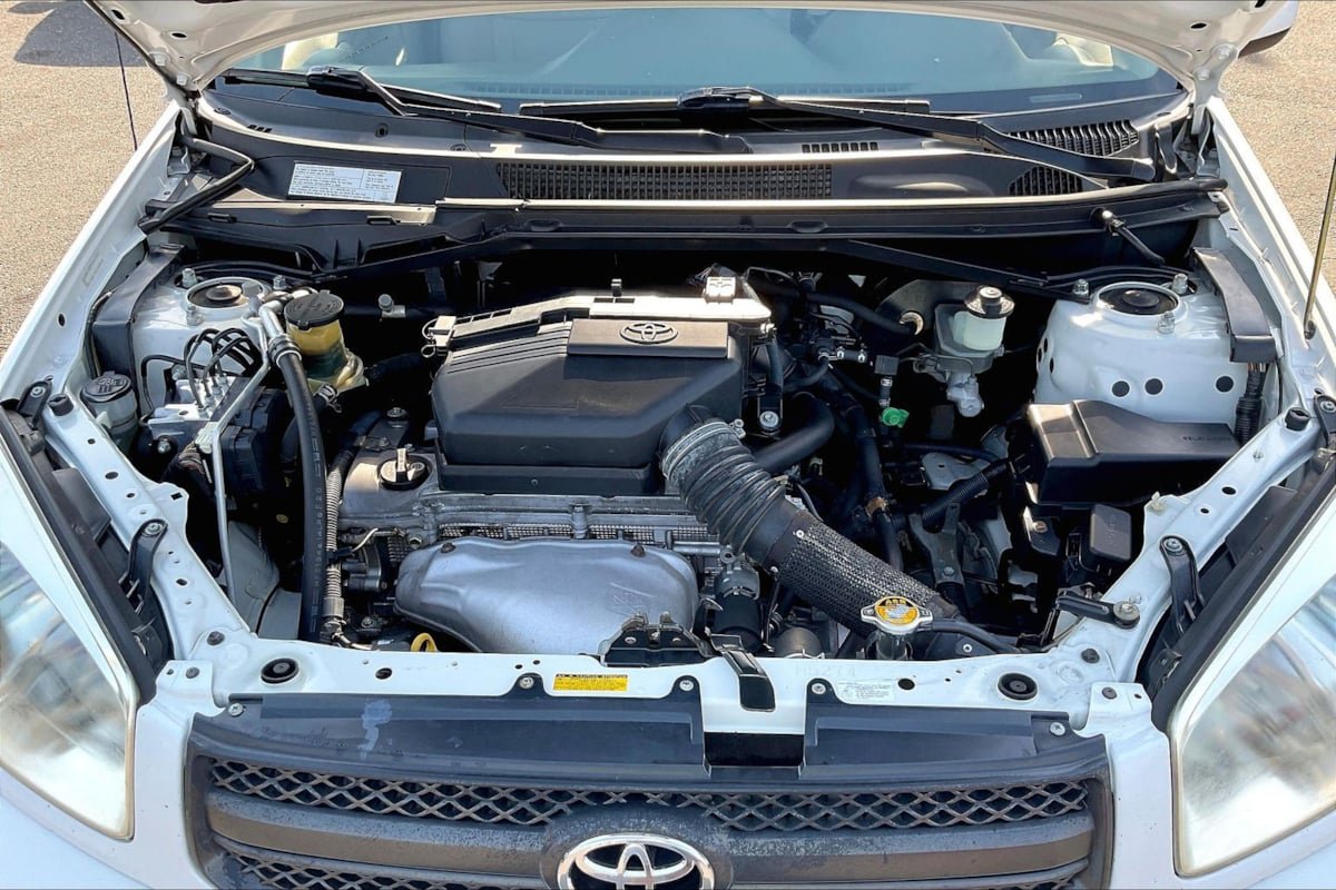 Used 2004 Toyota RAV4 4WD image 28