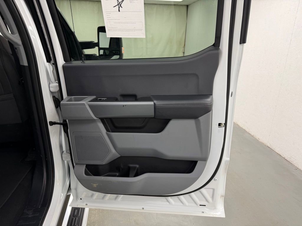 Used 2025 Ford F250 XLT AWD/4WD image 12