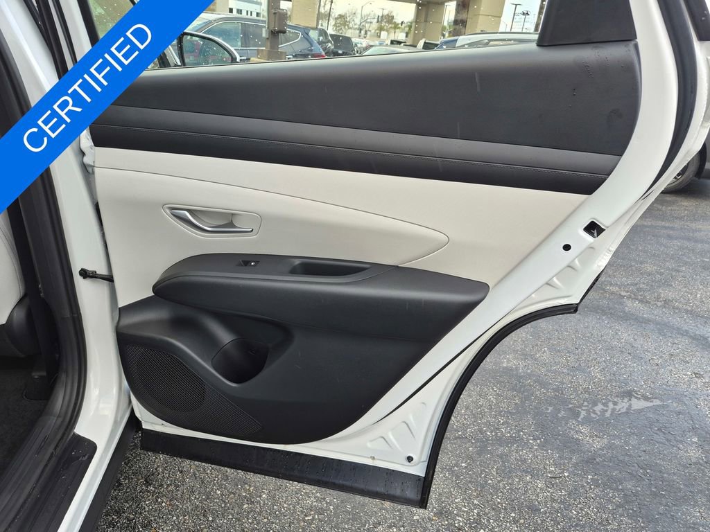 Used 2025 Hyundai Tucson SE image 22