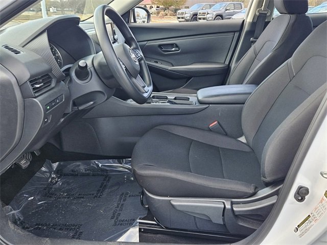 Used 2025 Nissan Sentra S image 5