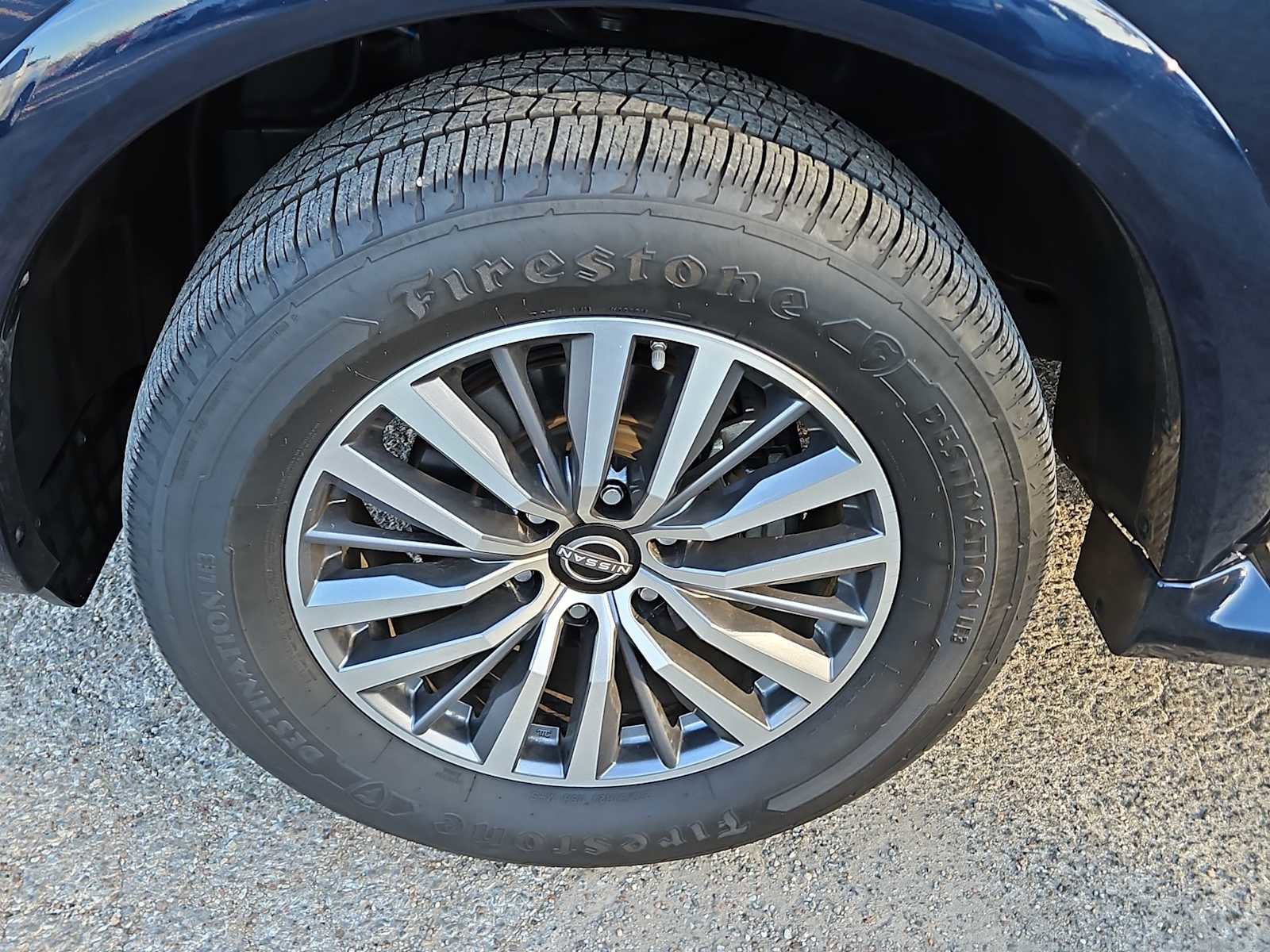 Used 2022 Nissan Armada SL w/ Captain's Chairs Package AWD/4WD image 12