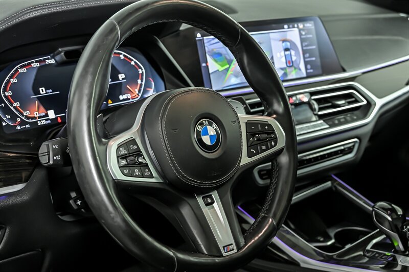 Used 2020 BMW X7 xDrive40i w/ M Sport Package AWD/4WD image 21