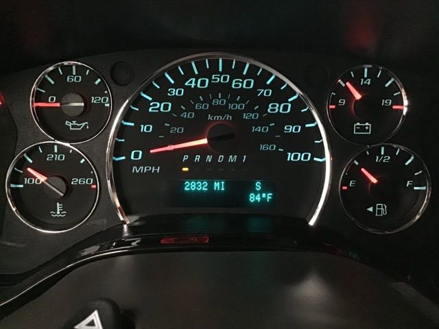 Used 2023 Chevrolet Express 2500 image 24