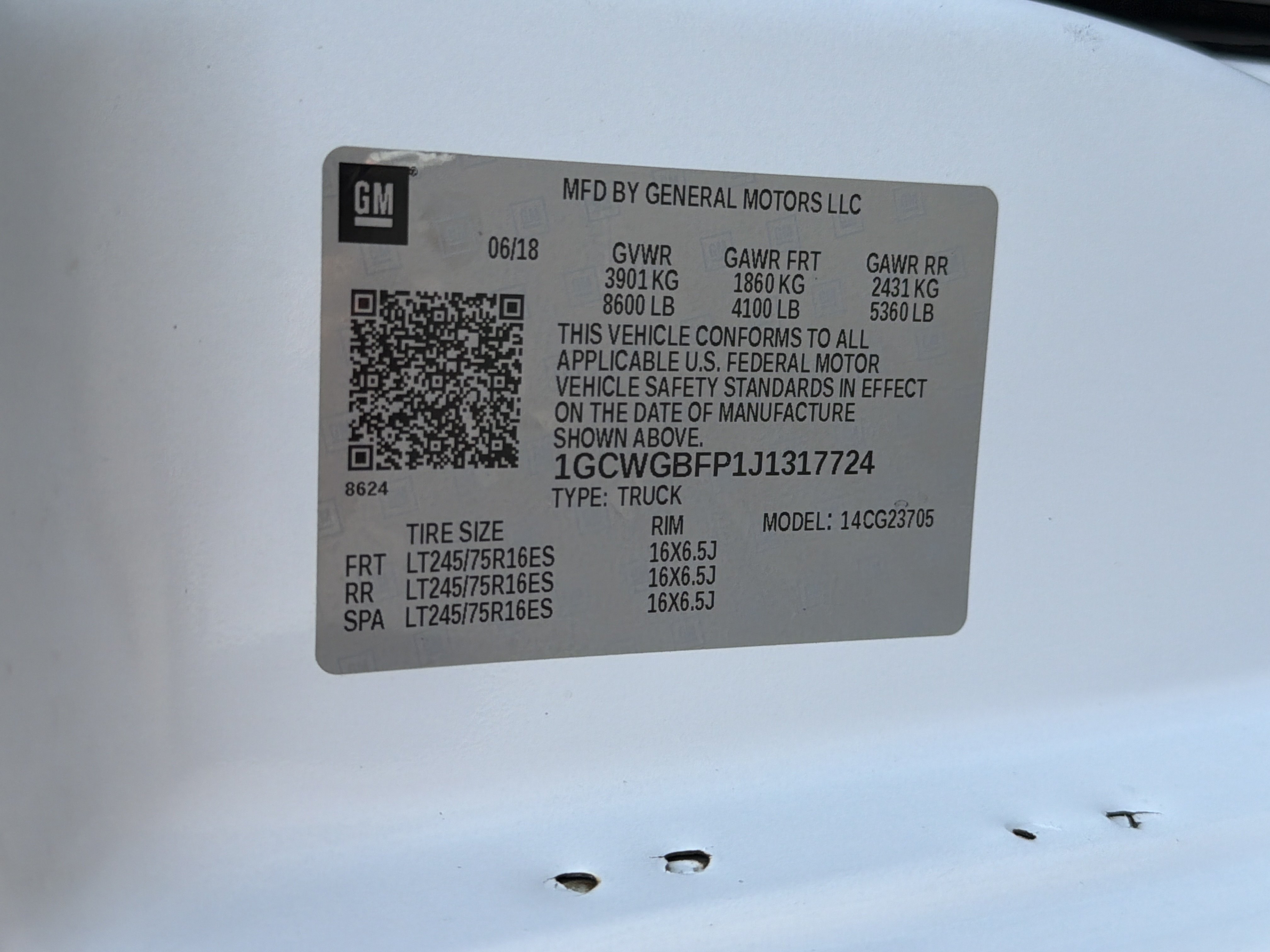 Used 2018 Chevrolet Express 2500 Extended RWD image 36