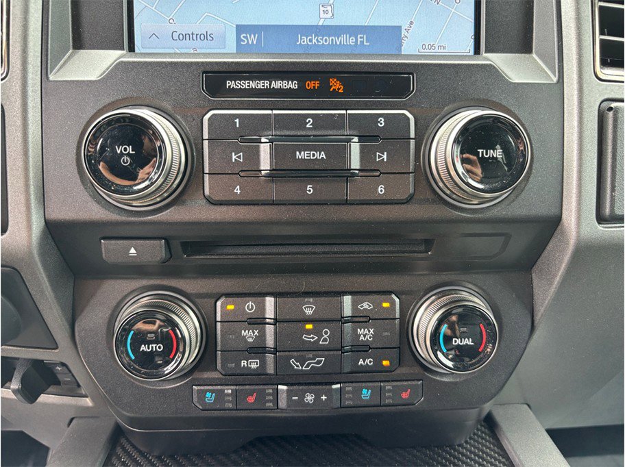 Used 2018 Ford F150 Raptor w/ Equipment Group 802A Luxury AWD/4WD image 37