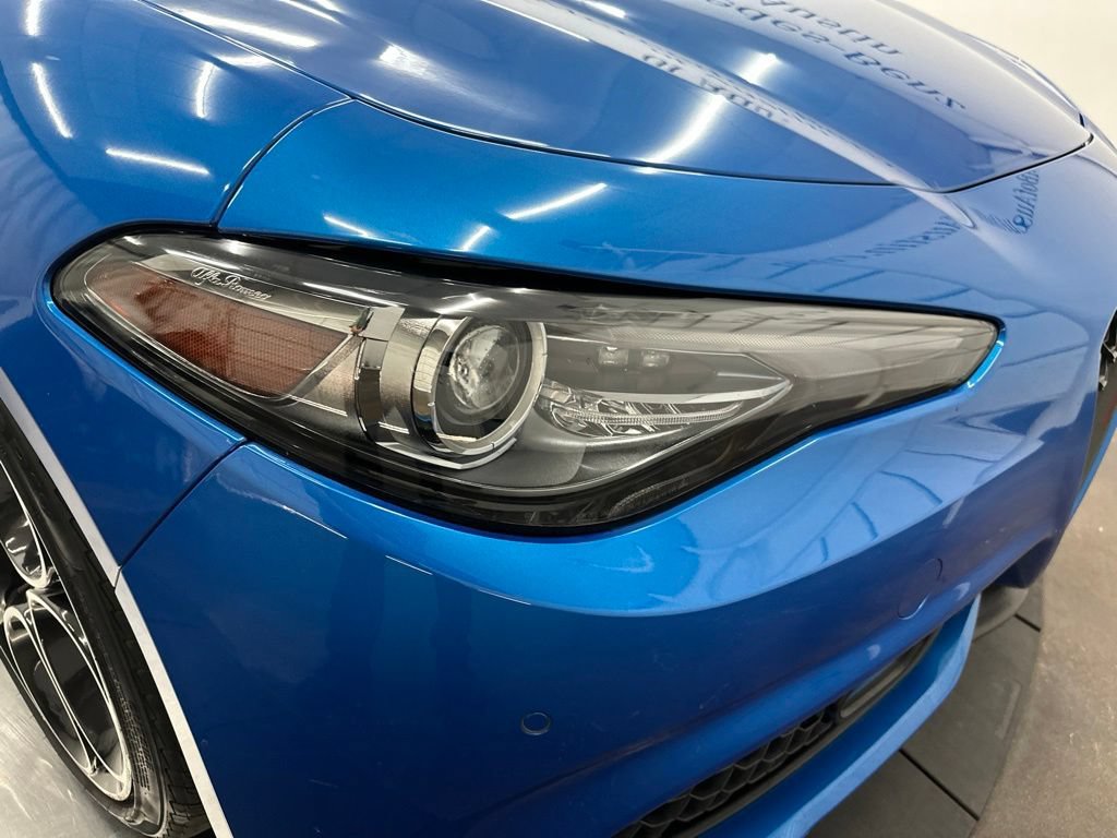Used 2023 Alfa Romeo Giulia Veloce RWD image 10