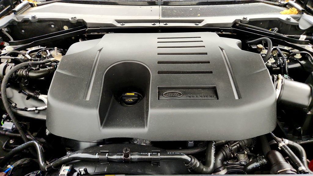 Used 2023 Land Rover Defender 110 X-Dynamic SE AWD/4WD image 29