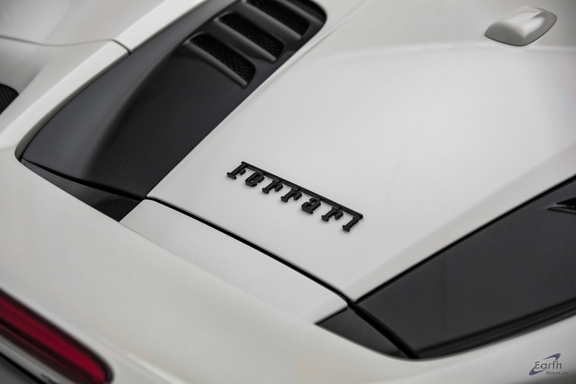 Used 2022 Ferrari F8 Tributo RWD image 21