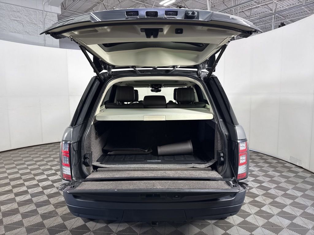 Used 2017 Land Rover Range Rover Supercharged image 10