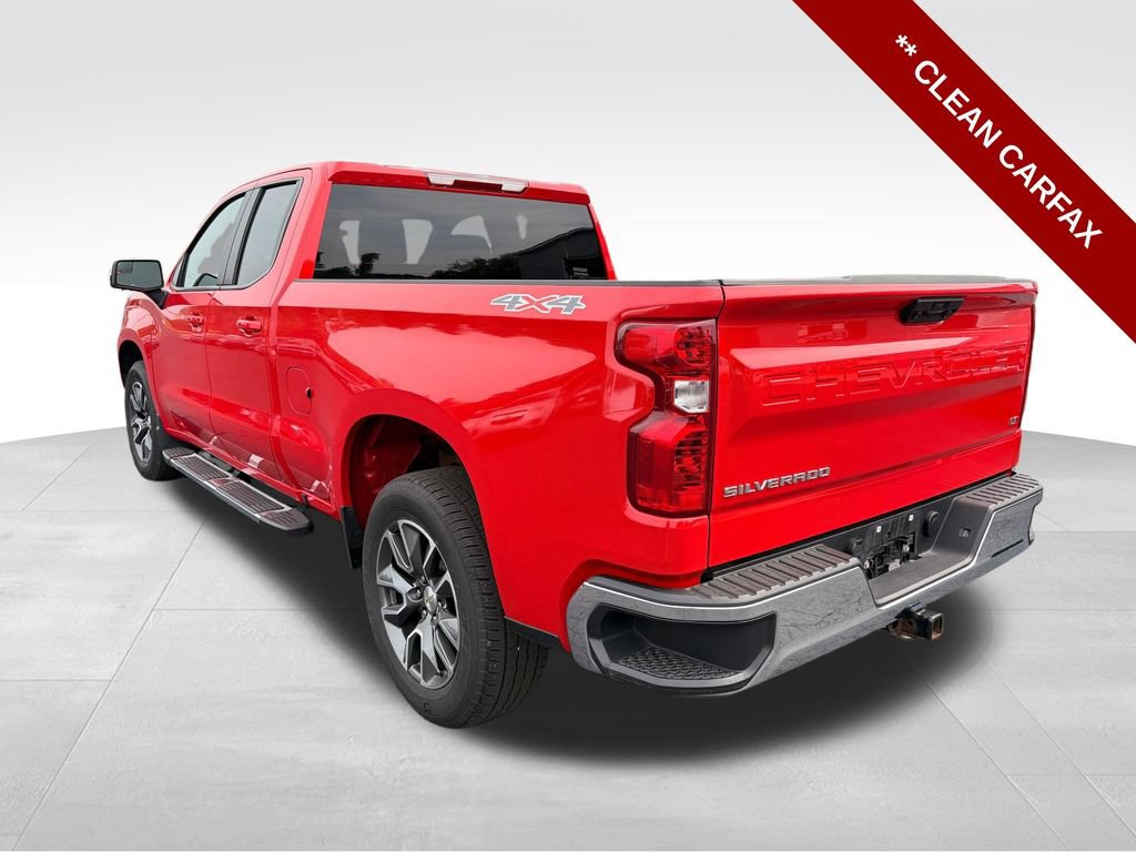 Used 2023 Chevrolet Silverado 1500 LT AWD/4WD image 3
