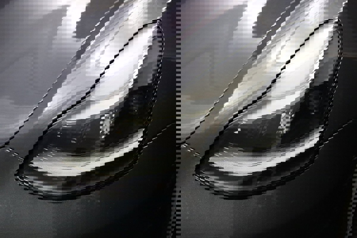 Used 2023 Tesla Model 3 Standard Range image 12