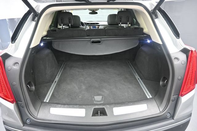 Used 2019 Cadillac XT5 Premium Luxury AWD/4WD image 24