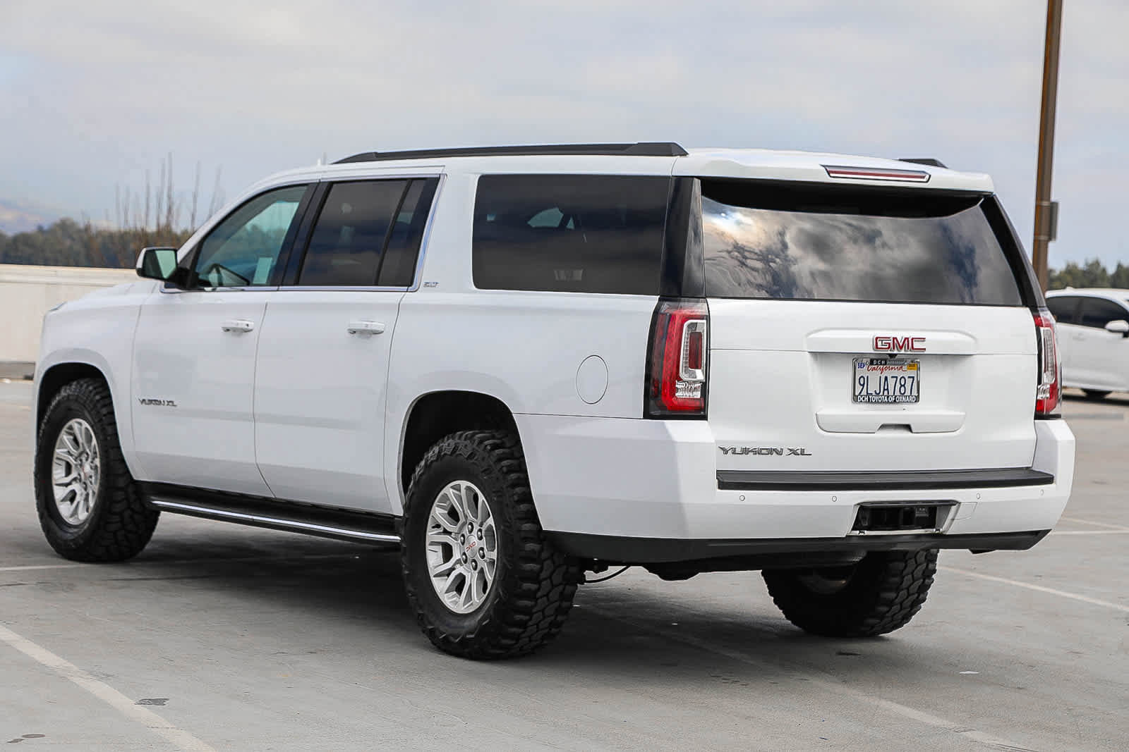 Used 2020 GMC Yukon XL SLT image 6