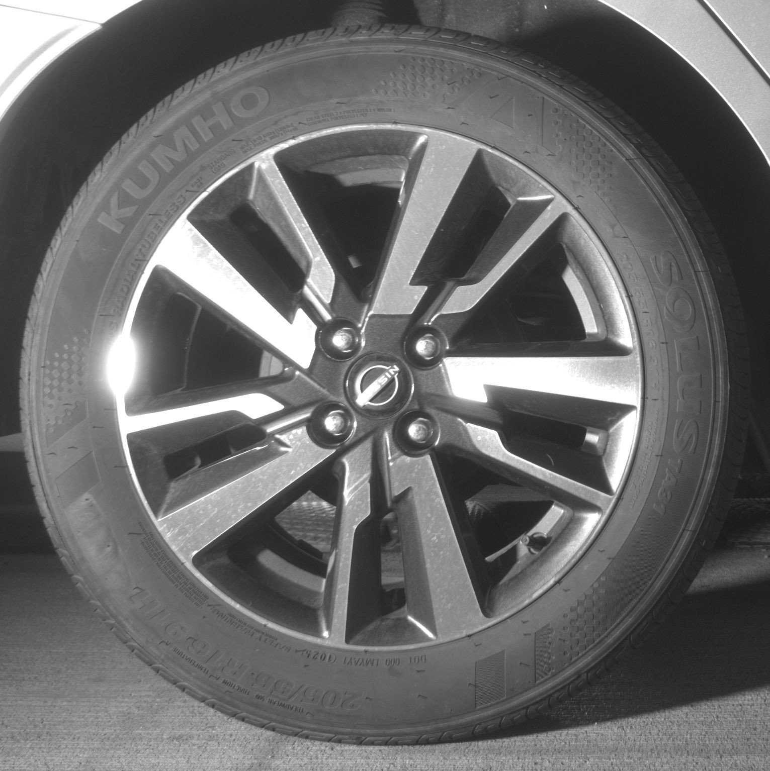 Used 2025 Nissan Versa SV FWD image 15