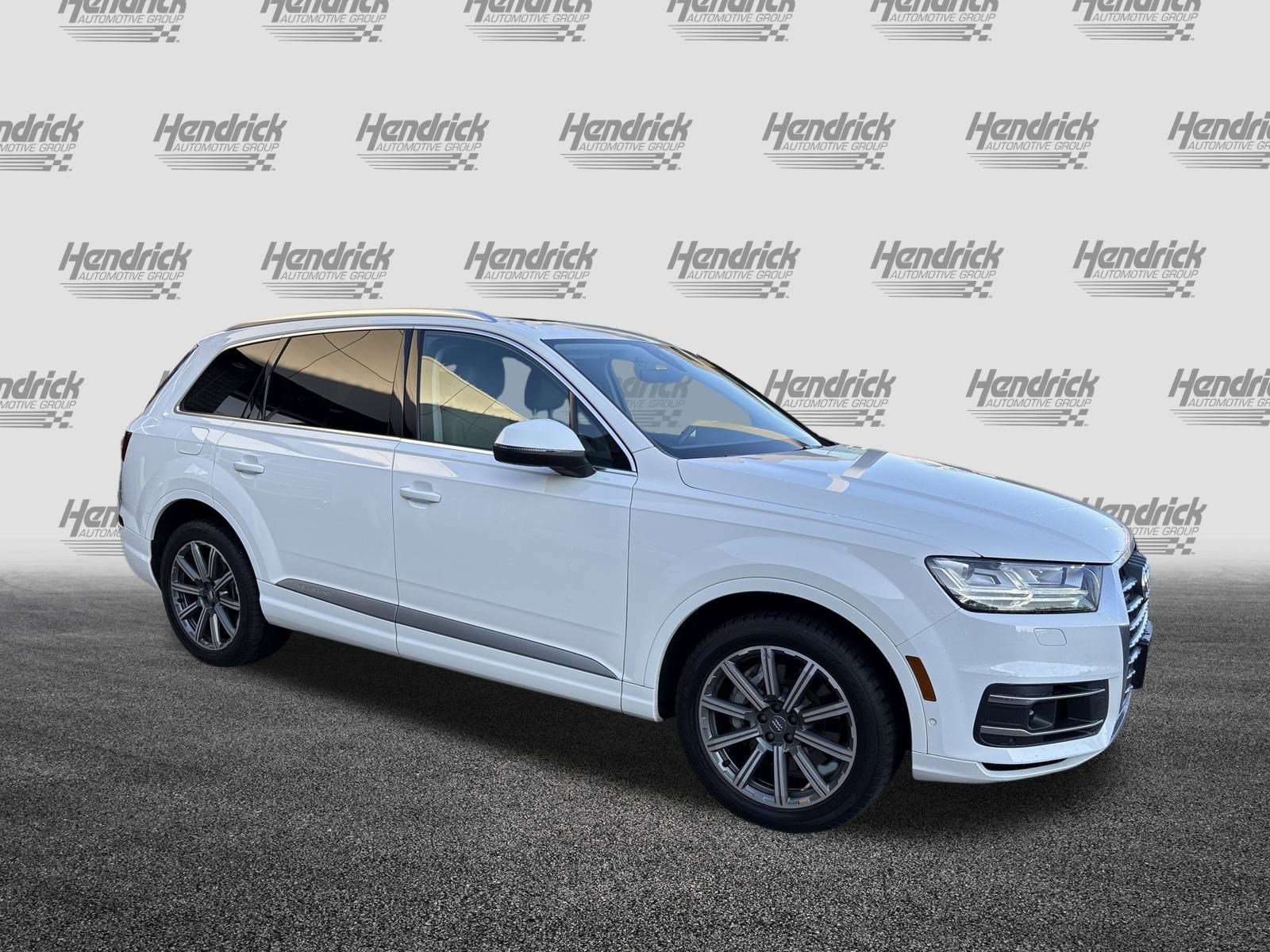 Used 2019 Audi Q7 3.0T Prestige image 2