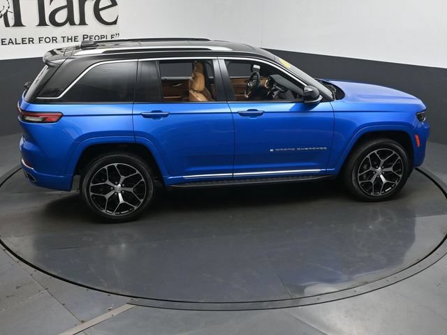 Used 2023 Jeep Grand Cherokee Summit AWD/4WD image 59